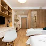 Апартаменты Business Wolska By Renters