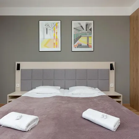 Business Wolska By Renters Varšava