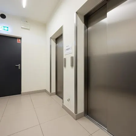 Business Wolska By Renters Apartmán *