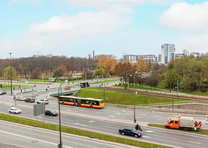 Business Wolska By Renters شقة