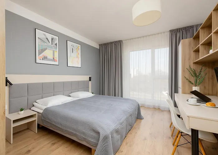 Business Wolska By Renters شقة