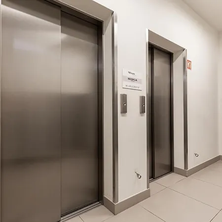 アパート Business Wolska By Renters *