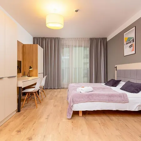 Business Wolska By Renters Apartman *