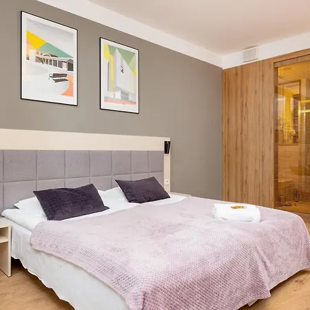 Business Wolska By Renters * Varsó