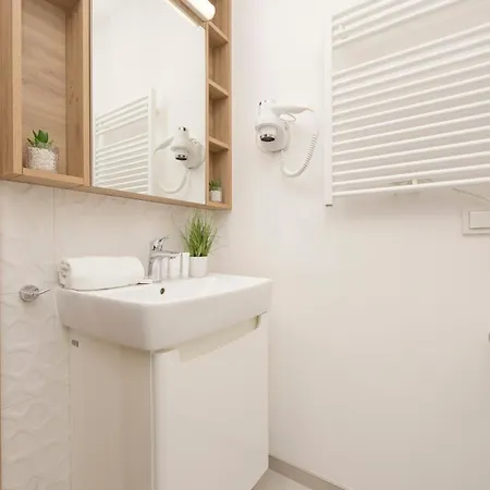 Business Wolska By Renters *